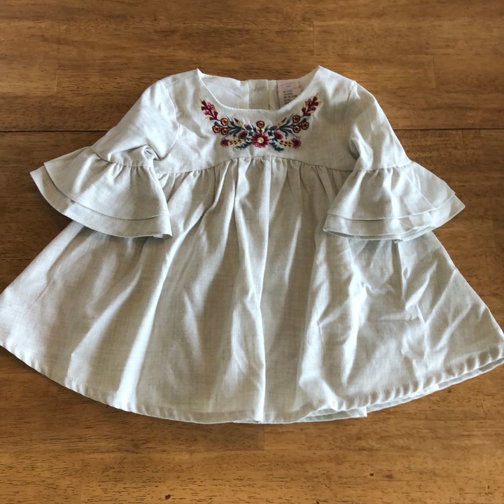 Light Grey; Floral Embroidered Dress🌹  (18-24 M)